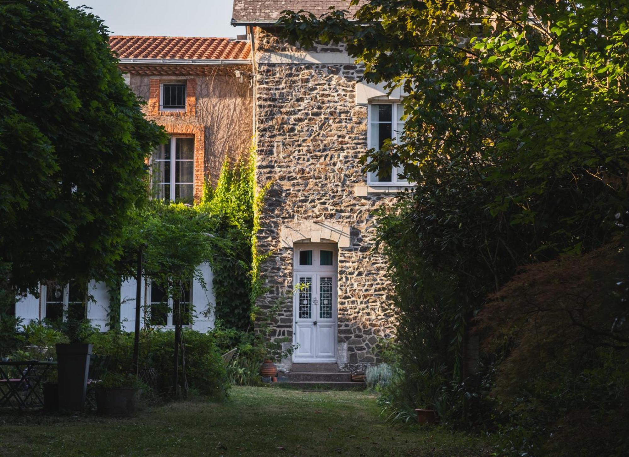 Maison D'Hotes La Bien-Aimee Montrevault Εξωτερικό φωτογραφία